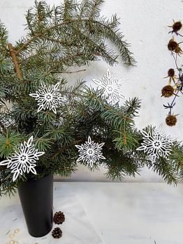 Baumschmuck Holz Schneeflocken weiß